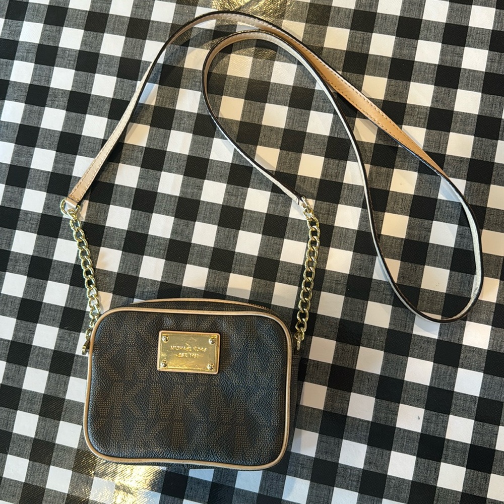 Michael Kors jet set mini crossbody bag